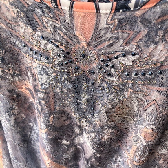 Top - Picture 4 of 5